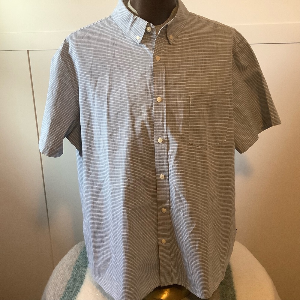 Edgar Ash casual striped shirt color gray and white size 2X Large.